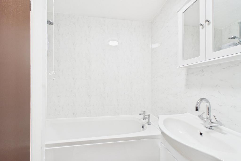 Tippett Rise, Reading, Berkshire, RG2 – pohled 4