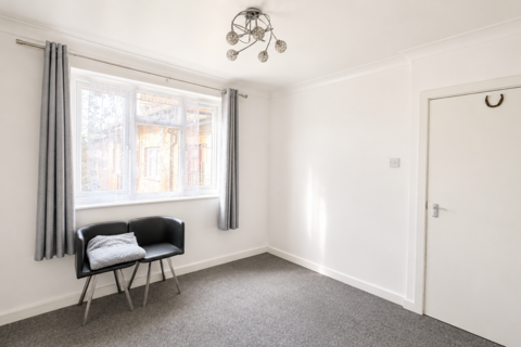 2 bedroom flat for sale, Holly Lodge, 150 Norwood Road, Southall, Middlesex, UB2