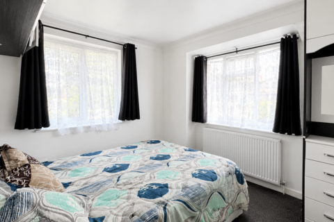 2 bedroom flat for sale, Holly Lodge, 150 Norwood Road, Southall, Middlesex, UB2