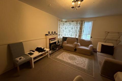 2 bedroom flat to rent, Dalford Court, Telford TF3
