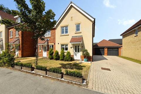 3 bedroom semi-detached house for sale, Hurst Avenue, Camberley GU17
