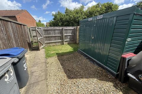 2 bedroom terraced house for sale, Castlehaven Close, Chippenham