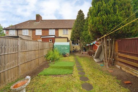 3 bedroom terraced house for sale, Porters Avenue, Dagenham, RM8