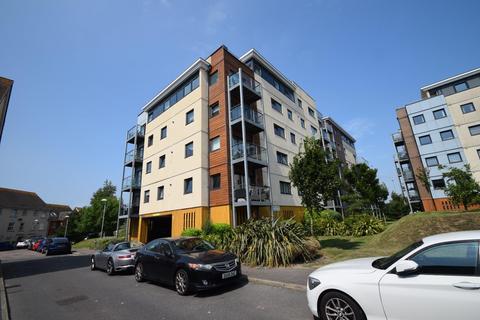 2 bed flat/apartment for rent in Groombridge Avenue, Eastbourne BN22