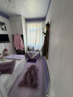 2 bedroom flat for sale, West Park Road South Shields NE33 4LB