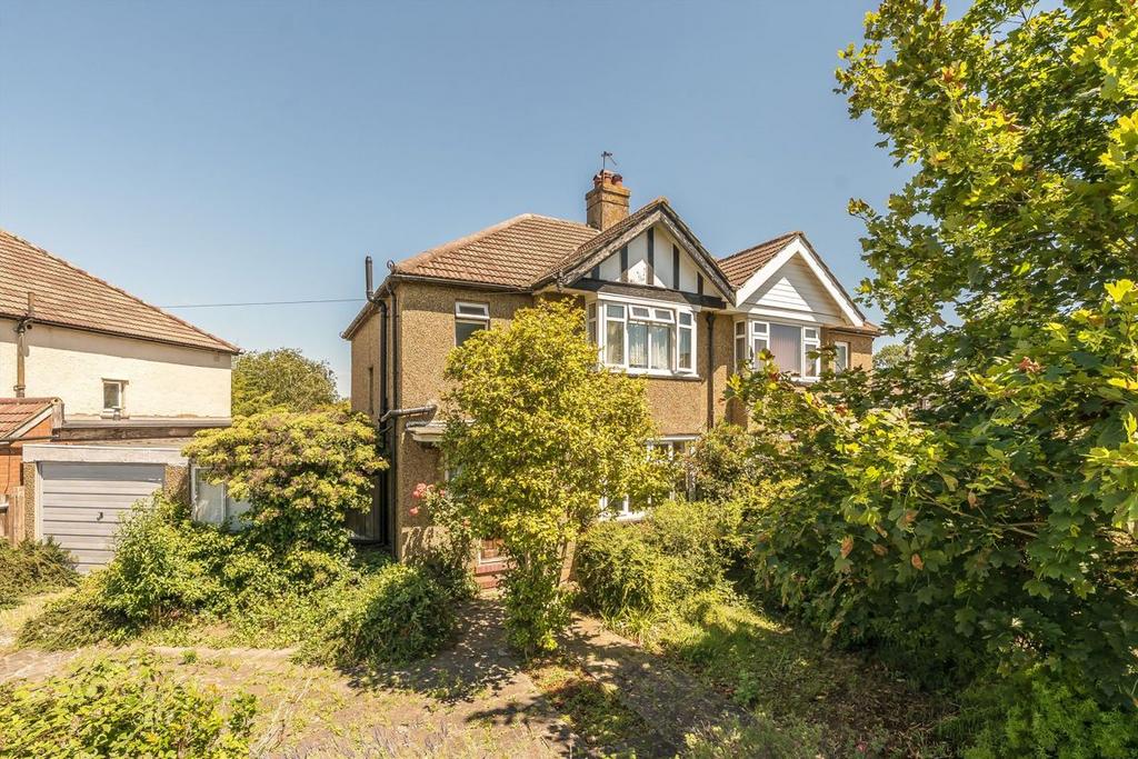Detached house exterior, garage