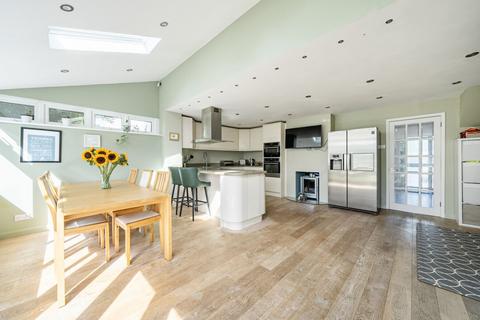 3 bedroom semi-detached house for sale, Reynolds Close, Tonbridge, TN10