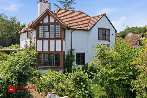 undefined, Connaught Hill, Loughton, IG10
