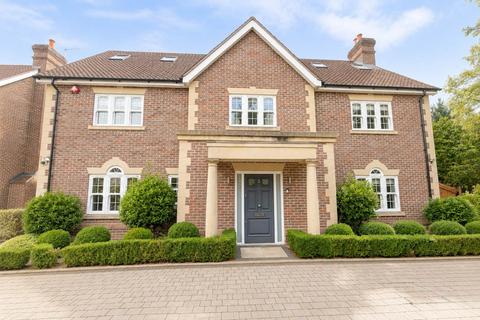 5 bedroom detached house for sale, Spencer Close, Radlett