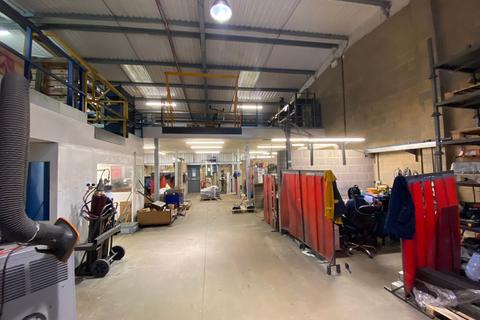 Warehouse to rent, Sandleheath Industrial Estate Sandleheath SP6 1PA