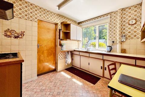 3 bedroom semi-detached house for sale, Meadway, Forest Hall, Newcastle upon Tyne, NE12