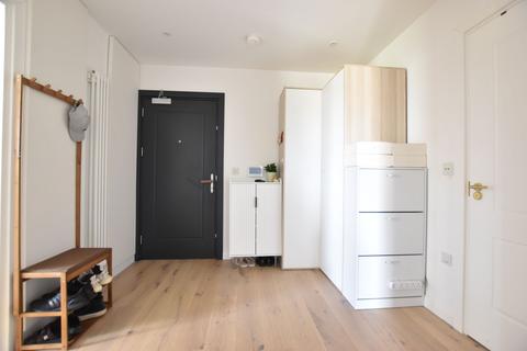 2 bedroom flat for sale, Ashley Road, Epsom KT18