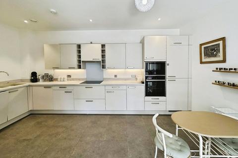 2 bedroom apartment for sale, Redfields Lane, Church Crookham, Fleet