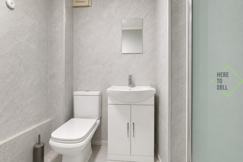 Studio to rent, London N13