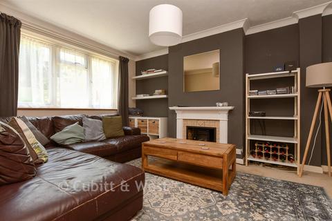3 bedroom end of terrace house for sale, Cromwell Road, Caterham CR3
