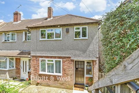 Cromwell Road, Caterham CR3