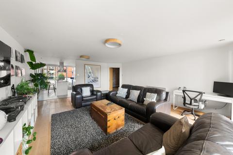 undefined, Holland Gardens, Brentford, TW8