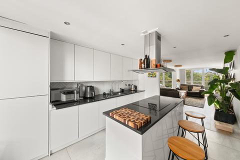 undefined, Holland Gardens, Brentford, TW8