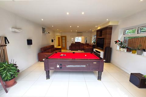 8 bedroom detached house for sale, Elm Lawn Close, Uxbridge, Greater London, UB8