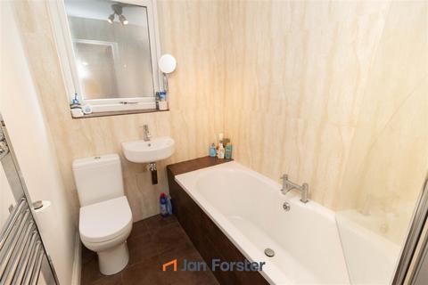 1 bedroom flat for sale, Cleveland Road, North Shields