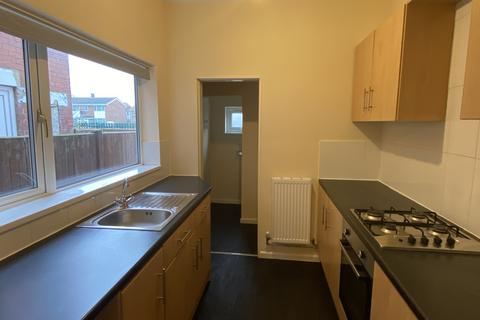 2 bedroom house to rent, Trafalgar Street, Doncaster, DN6