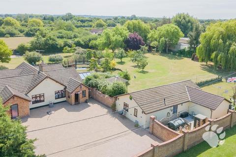 7 bedroom detached bungalow for sale, Lower Park Road, Wickford SS12