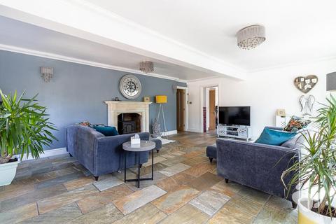 7 bedroom detached bungalow for sale, Lower Park Road, Wickford SS12