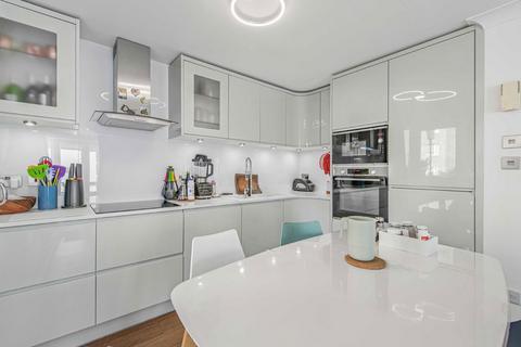 2 bedroom flat for sale, King & Queen Wharf, London SE16
