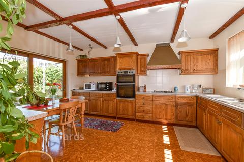4 bedroom chalet for sale, Sunnyhill Road, Herne Bay CT6