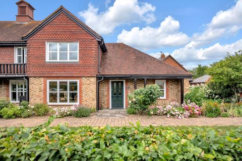 2 bedroom retirement property for sale, Bluecoat Pond, Christs Hospital, RH13