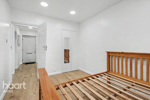 2 bedroom flat to rent, Bourne Avenue, HAYES
