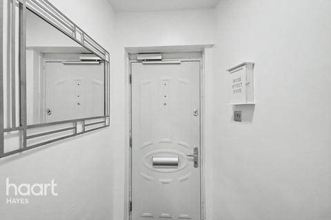 2 bedroom flat to rent, Bourne Avenue, HAYES