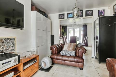 4 bedroom detached house for sale, Oak Tree Court, Polesworth, B78