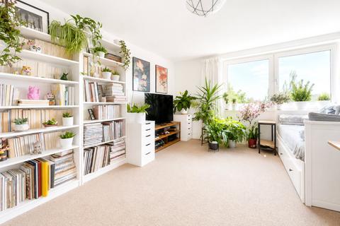 1 bedroom apartment to rent, Ewell Road, Surbiton, KT6