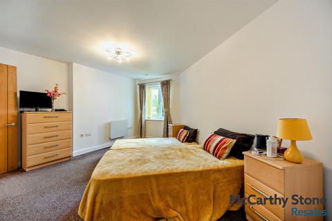 1 bedroom apartment for sale, Oak Tree Court, Smallhythe Road, Tenterden, Kent, TN30 7EQ