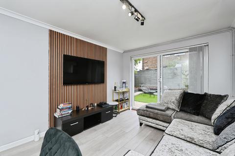 2 bedroom maisonette for sale, Ashen Vale, South Croydon, CR2