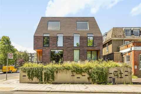 114 Peckham Rye, London, SE15