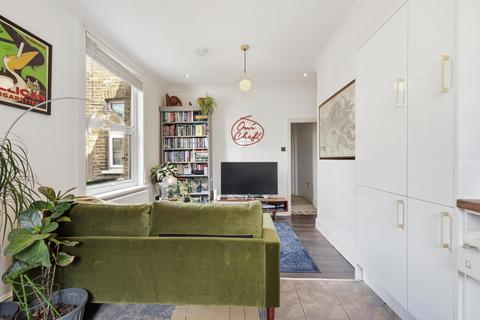 2 bedroom flat for sale, Jersey Road, London E11