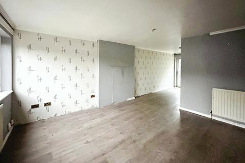 3 bedroom terraced house for sale, 76 Mallard Avenue, Whittleford, Nuneaton, Warwickshire CV10 9LW