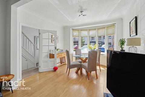 3 bedroom semi-detached house for sale, Geneva Gardens, Romford
