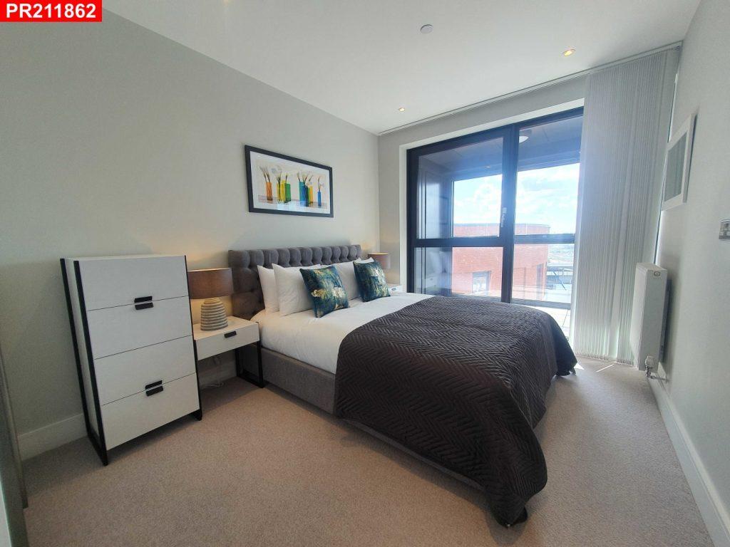 Apartment in Canary Wharf - More