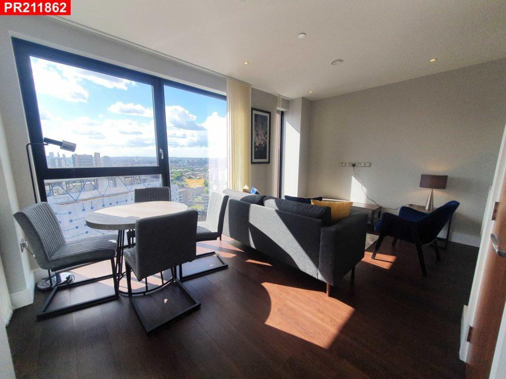 Apartment in Canary Wharf - View 2
