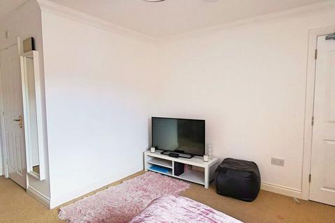 1 bedroom in a house share to rent, Room 1, Fitzwilliam Court, Rushden