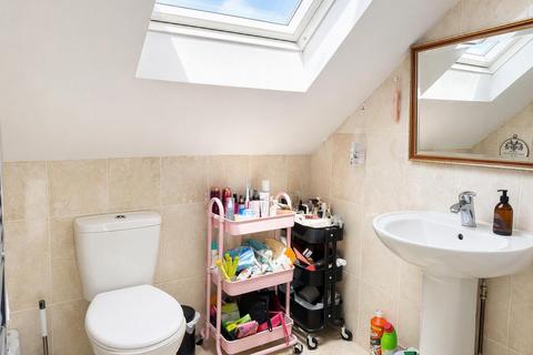 4 bedroom house to rent, Valnay Street, LONDON