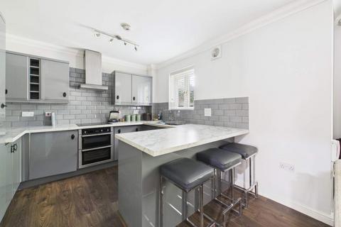 2 bedroom flat for sale, Woodruff Way, Thornhill, Cardiff. CF14