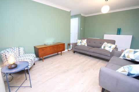 1 bedroom flat to rent, Errol Gardens, Glasgow, G5