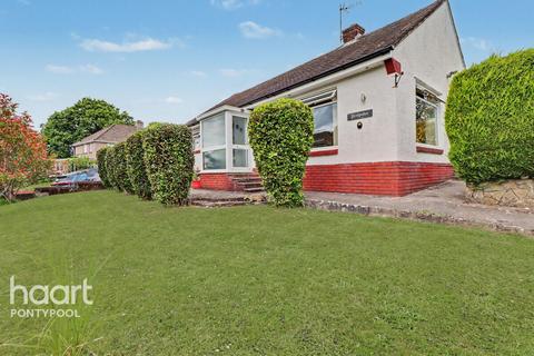 2 bedroom detached bungalow for sale, Hillcrest, Pontypool
