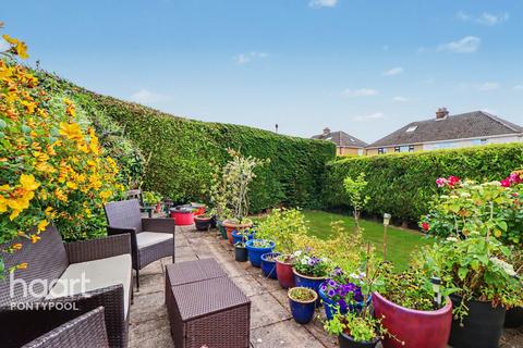 2 bedroom detached bungalow for sale, Hillcrest, Pontypool