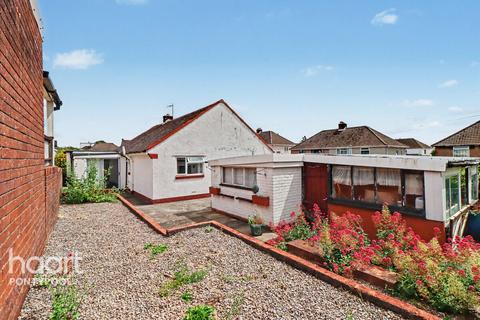 2 bedroom detached bungalow for sale, Hillcrest, Pontypool