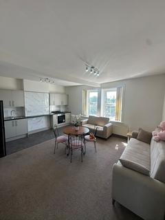 2 bedroom flat to rent, High Road, Ilford, IG3 8RA